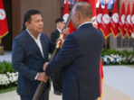 Jenderal TNI (Purn) Muhammad Herindra (kiri) saat dilantik menjadi Ketua Umum Pengurus Besar Esports Indonesia (PB ESI) masa bakti 2026–2030. (Foto: Dok. PB ESI)